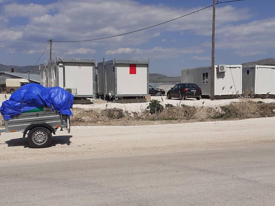 Στους σεισμόπληκτους στο Δαμάσι