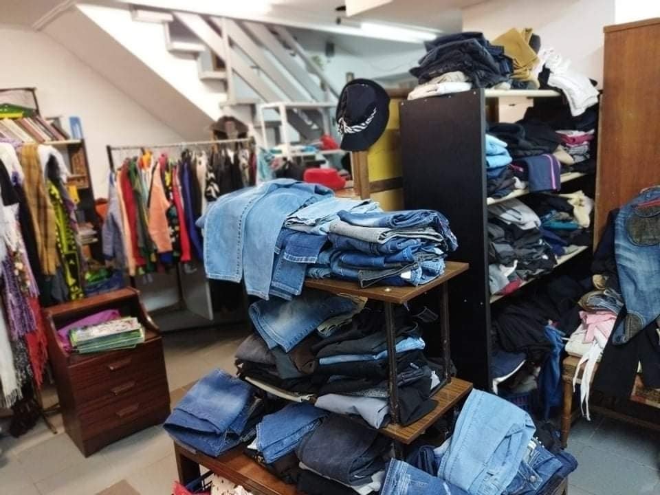 To κατάστημά μας Η ΑΛΕΠΟΥ ΣΤΟ ΠΑΖΑΡΙ