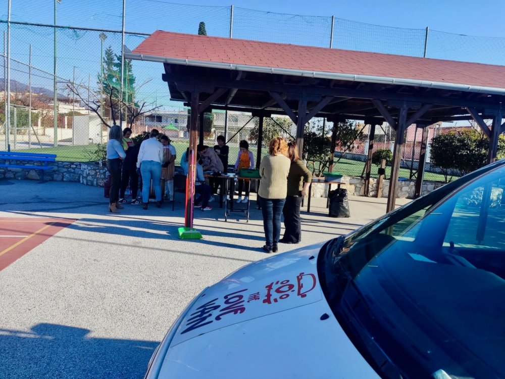 The Love Van, η Κουζίνα Αλληλεγγύης Βόλου και το ιδιωτικό Εκπαιδευτήριο Προμηθέας
