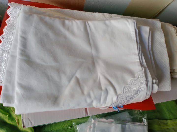 Χαρίστηκαν από την Κουζίνα Αλληλεγγύης Βόλου 