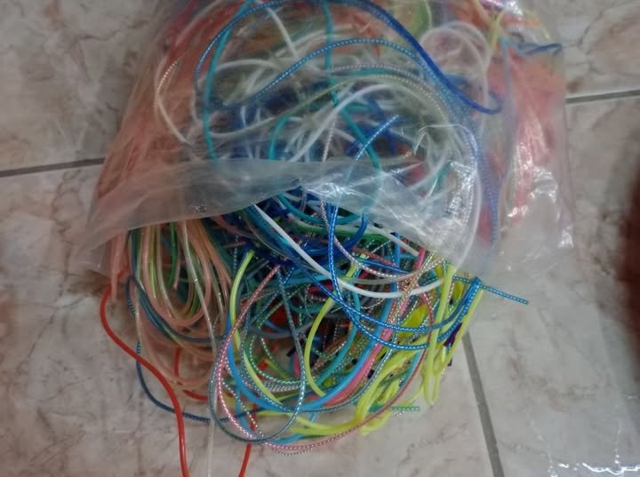 Χαρίστηκαν από την Κουζίνα Αλληλεγγύης Βόλου 