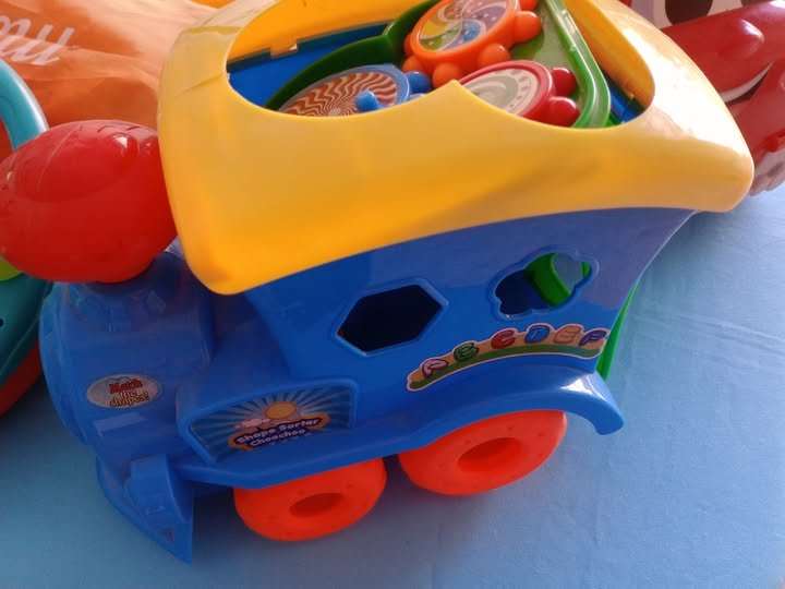 Χαρίστηκαν από την Κουζίνα Αλληλεγγύης Βόλου 