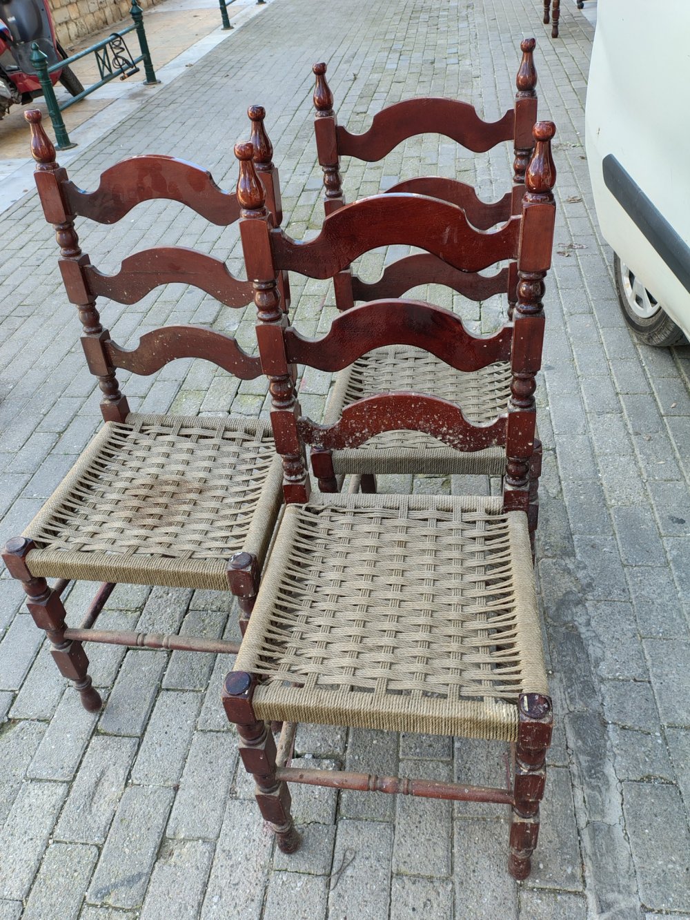 Χαρίστηκαν από την Κουζίνα Αλληλεγγύης Βόλου 