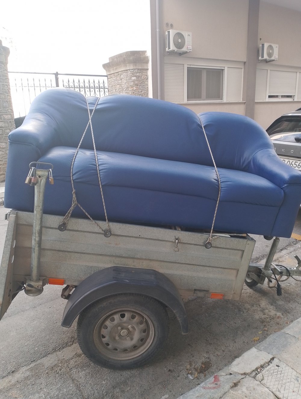 Χαρίστηκαν από την Κουζίνα Αλληλεγγύης Βόλου 