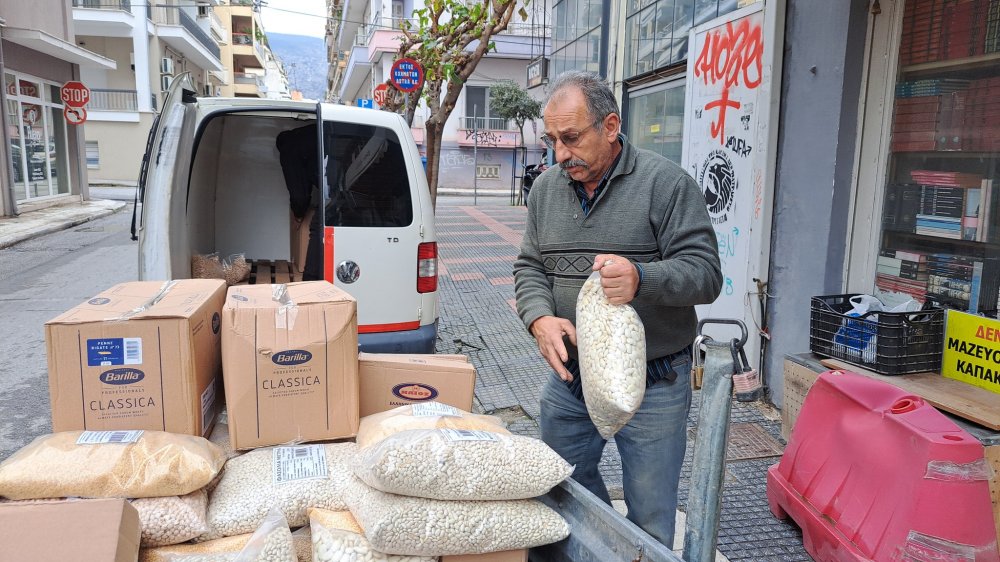 Η Κουζίνα Αλληλεγγύης Βόλου παρέλαβε τρόφιμα από συναυλία κοινωνικης αλληλεγγύης της Μπάντας του Πολεμικού Ναυτικού