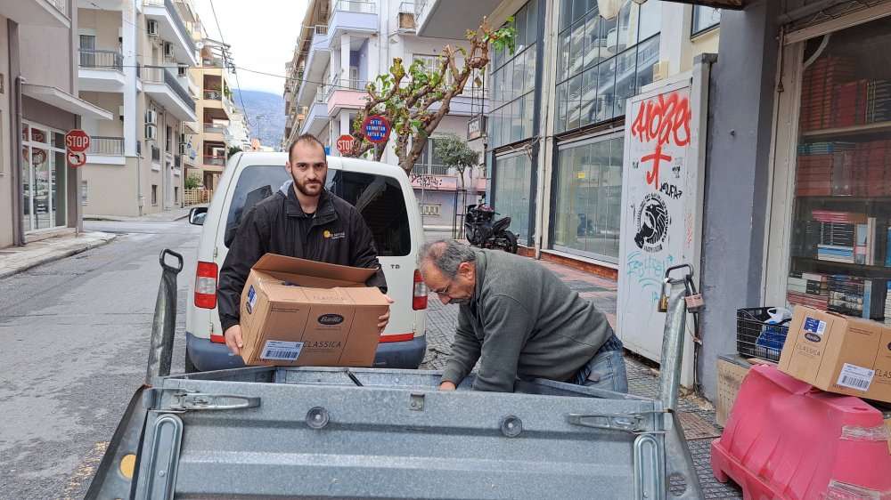 Η Κουζίνα Αλληλεγγύης Βόλου παρέλαβε τρόφιμα από συναυλία κοινωνικης αλληλεγγύης της Μπάντας του Πολεμικού Ναυτικού